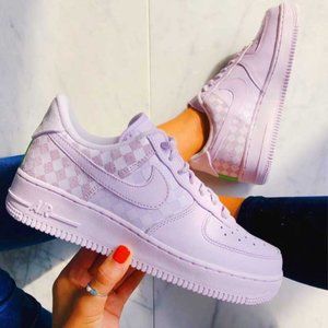 NIKE Air Force 1 07 Barley Grape/Volt Green